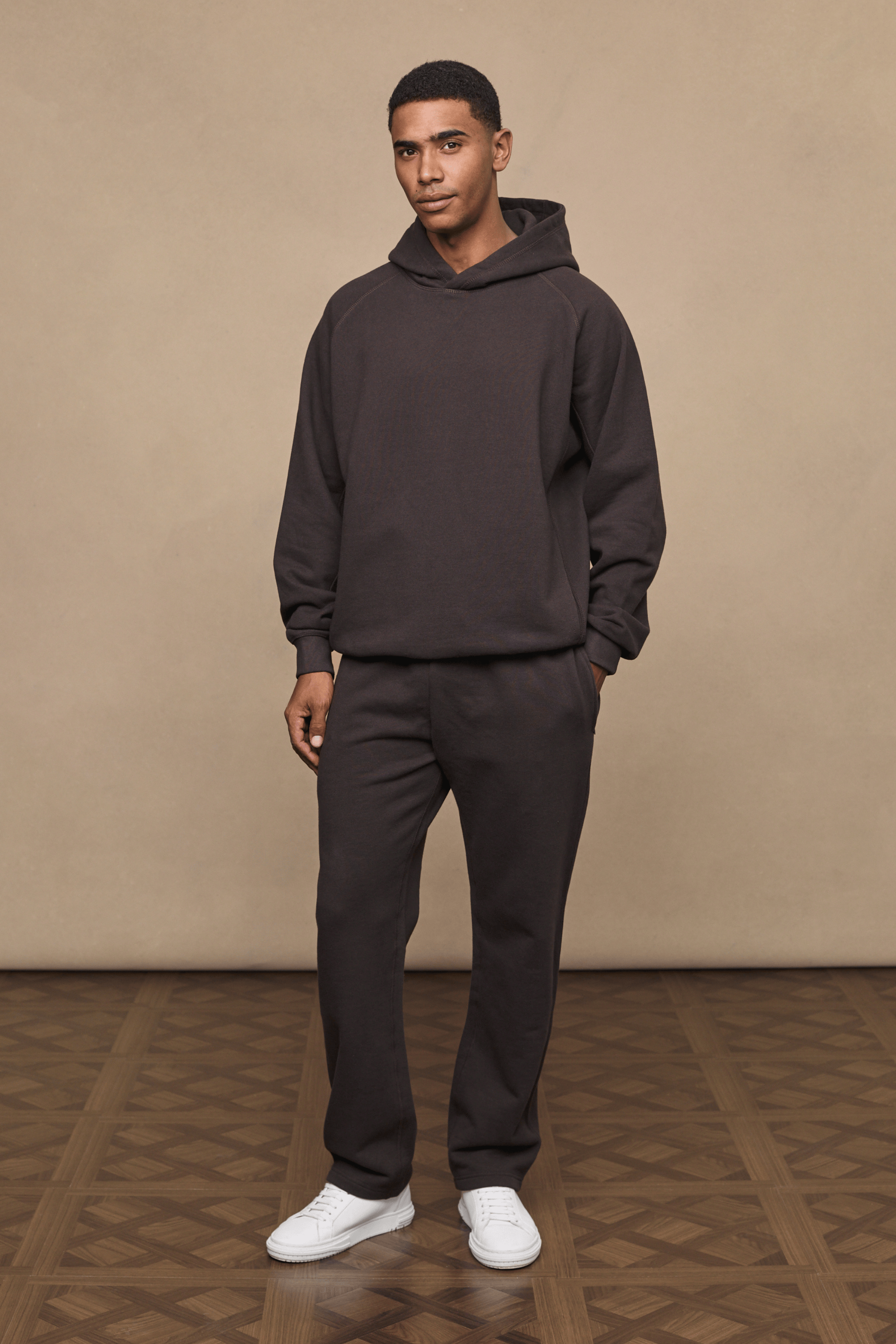 Axel Straight Leg Jogger - Dark Brown