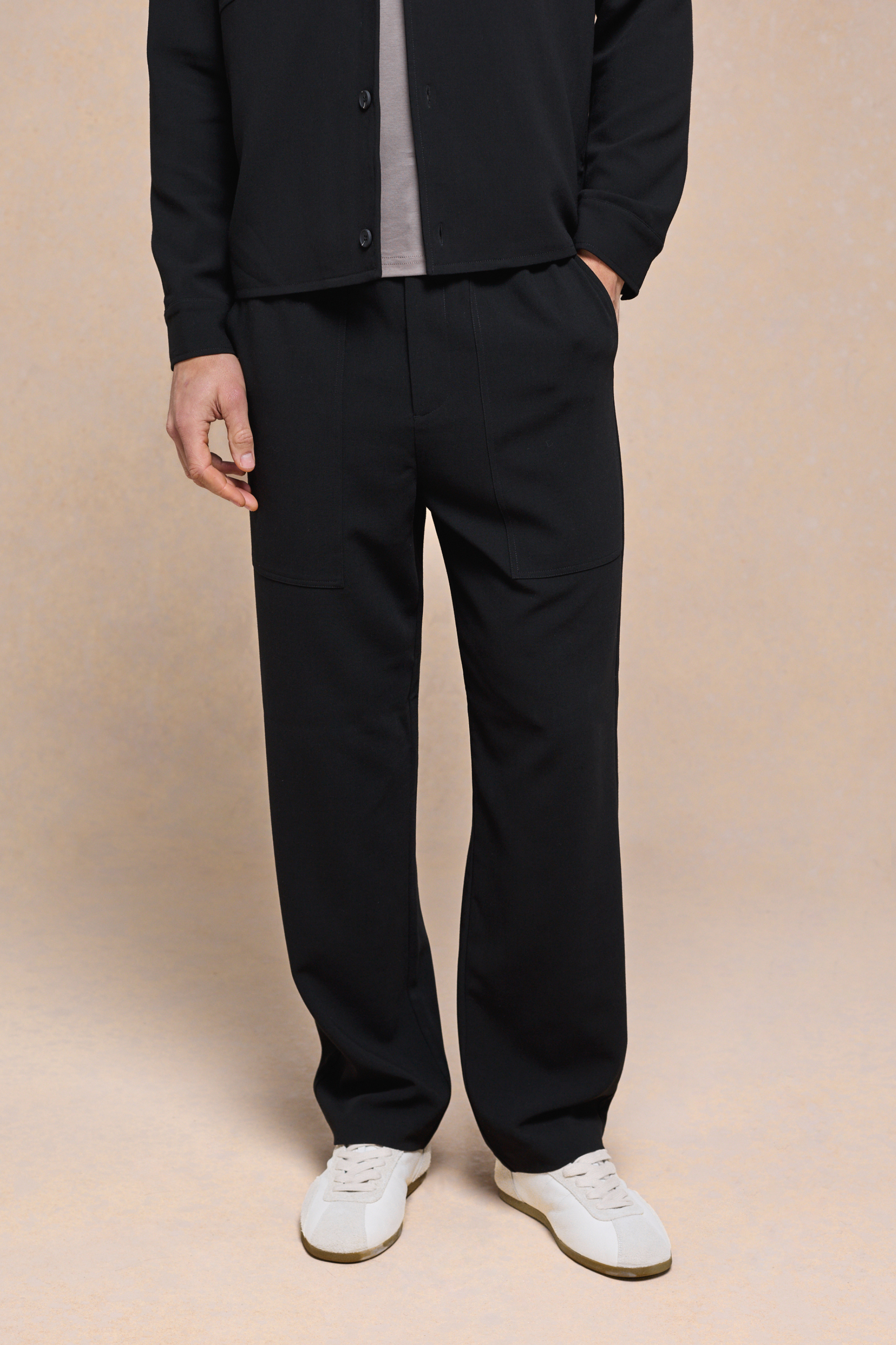 Julien Relaxed Panelled Trouser - Black