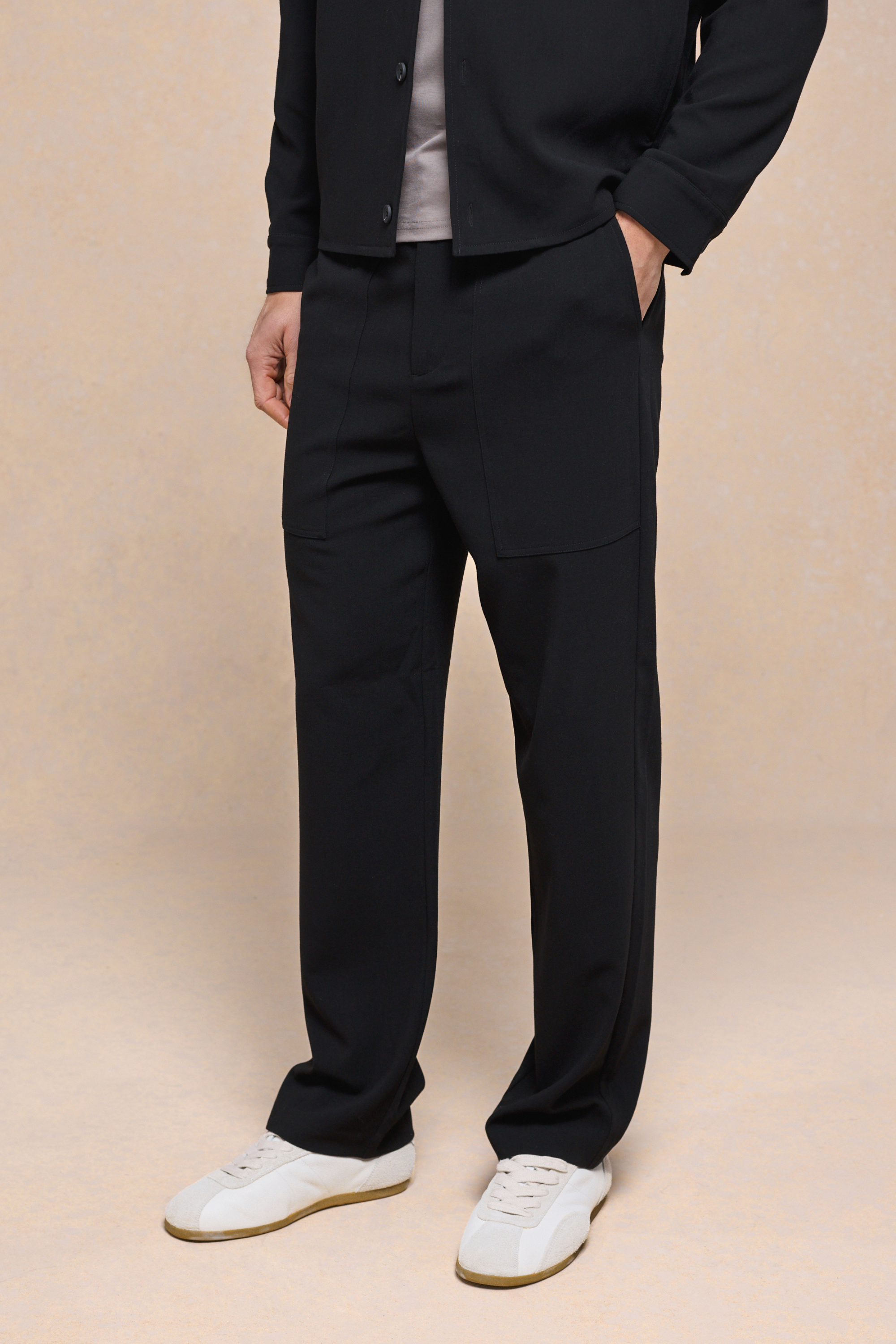 Julien Relaxed Panelled Trouser - Black